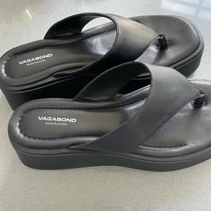 Vagabond Courtney flip flop flatform sandal